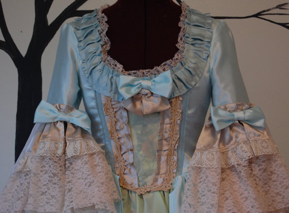 Ladies 18th Century Marie Antoinette Masked Ball Victorian Costume Size 6 - 8 Image